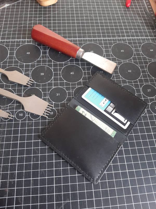 Minimalist wallet V1